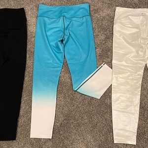 Zyia metallic leggings- size 6-8- excellent condition